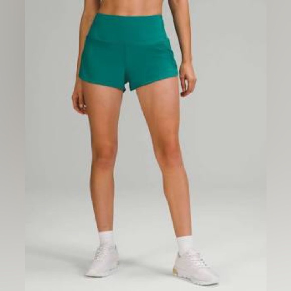 Lululemon Speed Up High-Rise Lined Short 2.5"
Teal Lagoon Size 6